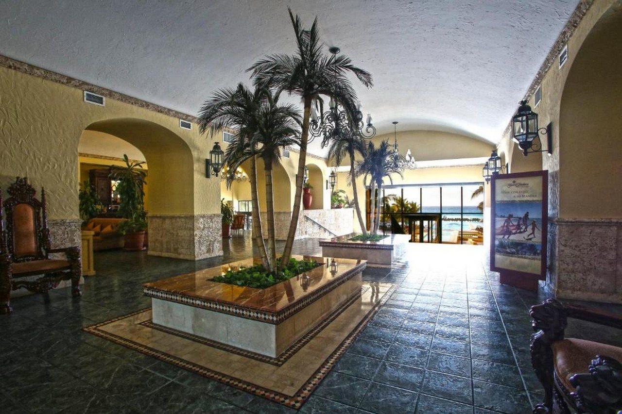 The Royal Sands Resort & Spa Cancún Esterno foto